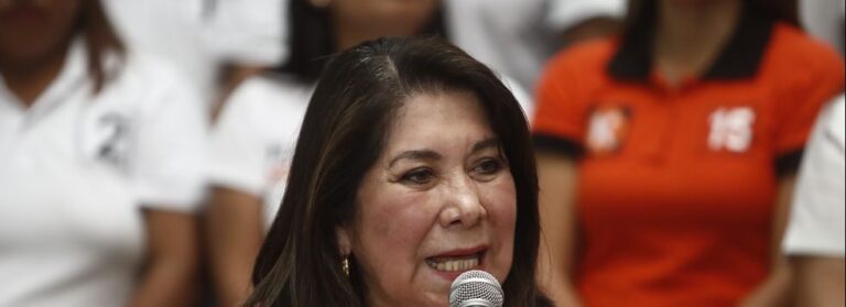 Marta Chávez se pronuncia tras críticas de Vizcarra