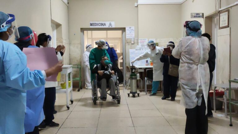 ¡Se siguen recuperando! Paciente de 62 años logró vencer al nuevo coronavirus en Arequipa