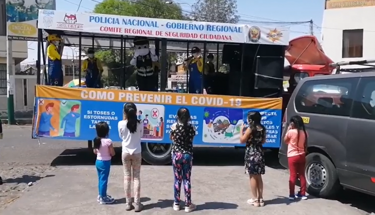 Continúan con el recorrido de la caravana “Todos contra el COVID-19” para sensibilizar a la población arequipeña