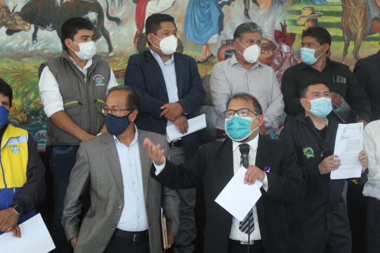 Alcaldes de Arequipa preocupados por falta de dinero