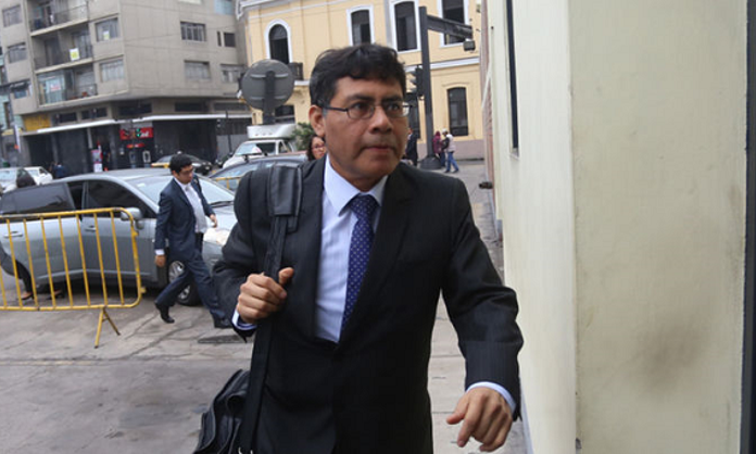 Fiscal Juárez cita a Vizcarra para el 12 de noviembre