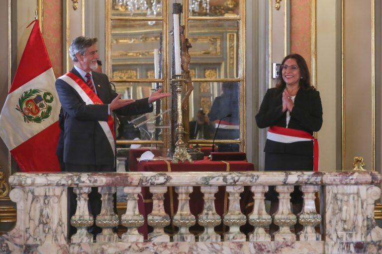 Violeta Bermúdez juró como presidenta del Consejo de Ministros
