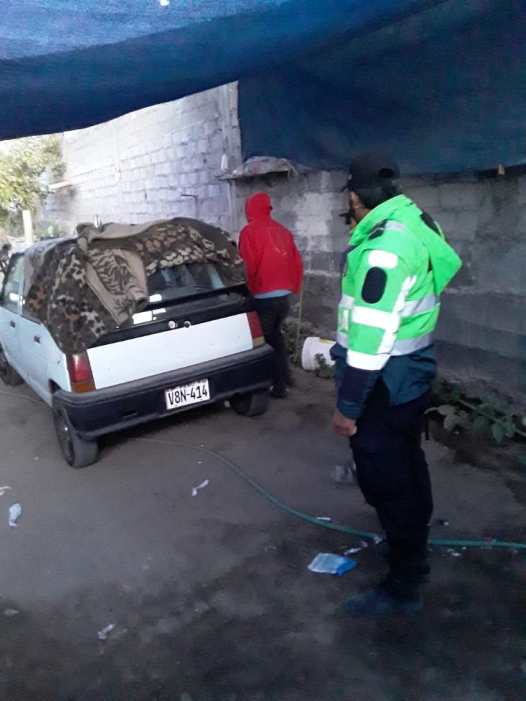 Arequipa: En menos de tres horas policías recuperan auto que fue robado en Socabaya
