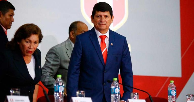 LO ÚLTIMO: Agustín Lozano seguirá siendo presidente de la FPF en el 2021