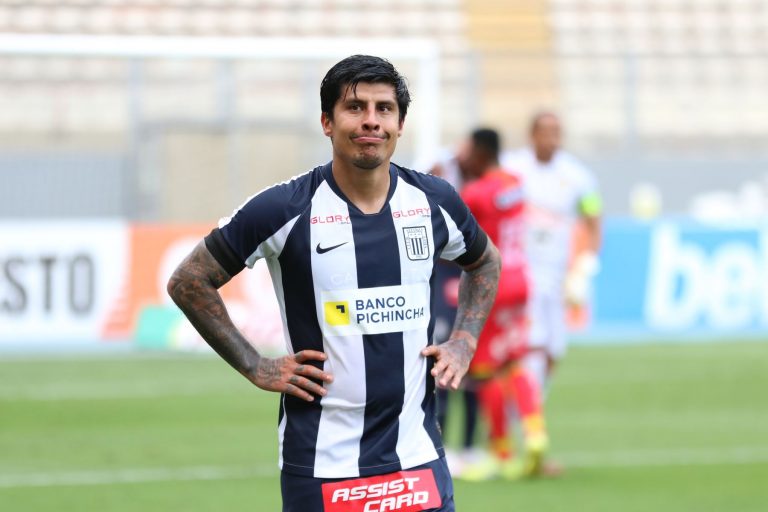 Universitario evalúa fichar a un delantero que pertenece a Alianza Lima