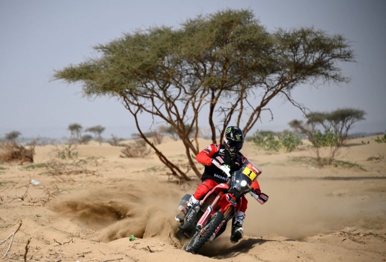 Rally Dakar: Brabec gana en moto y Benavides releva en el liderato a Cornejo