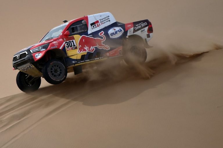 Rally Dakar: Al-Attiyah gana la etapa y se queda a 15 minutos de Peterhansel