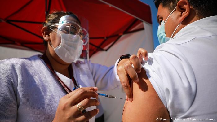 México adquiere 24 millones de vacunas rusas Sputnik V
