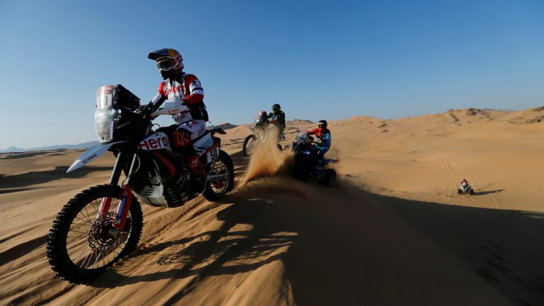 El piloto indio Santosh, en coma inducido tras sufrir un accidente en el Rally Dakar