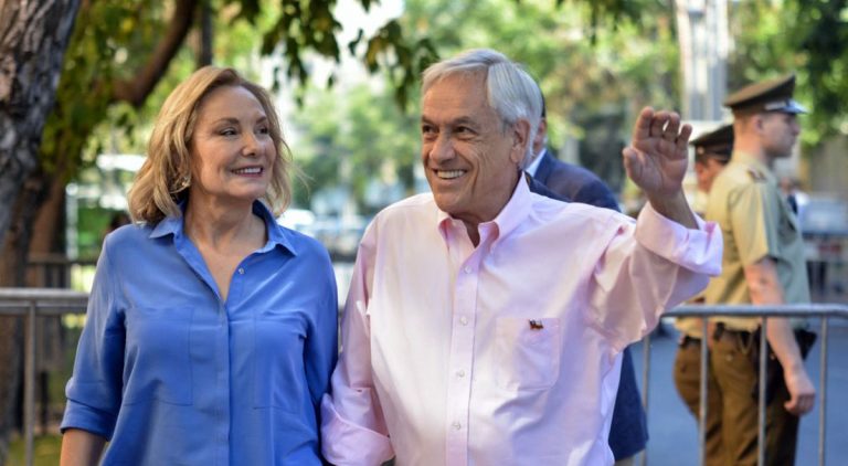 Presidente de Chile y su esposa en cuarentena preventiva por Covid-19
