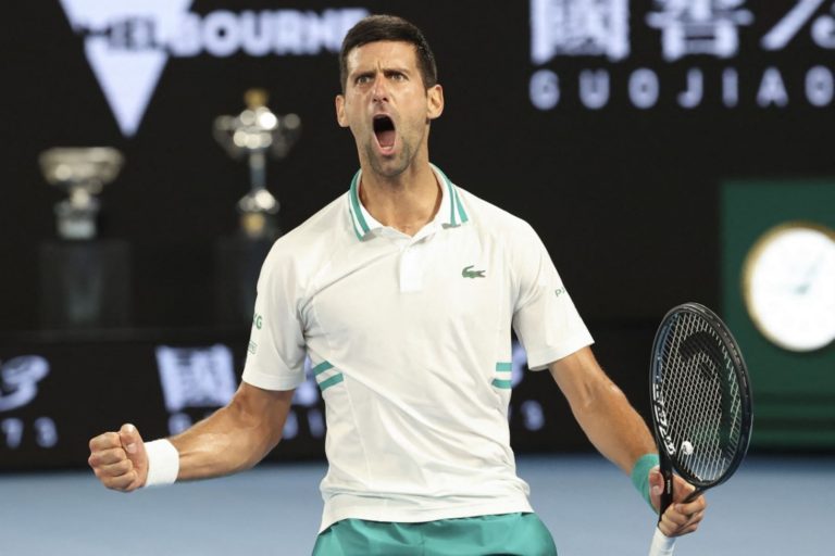 Abierto de Australia: Djokovic derrotó a Karatsev y accedió a su novena final