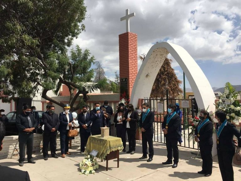 Arequipa: Último adiós para alcalde de Characato