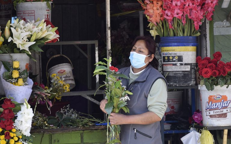Arequipa: Comerciantes de arreglos florales a punto de quebrar