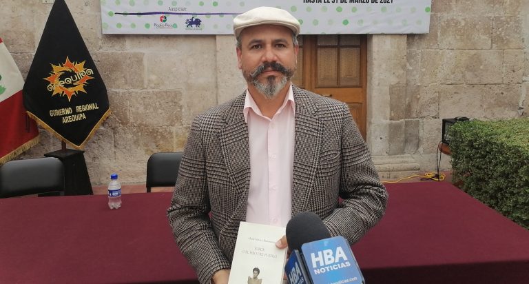 Arequipa: Identifican a los autores del robo de libros