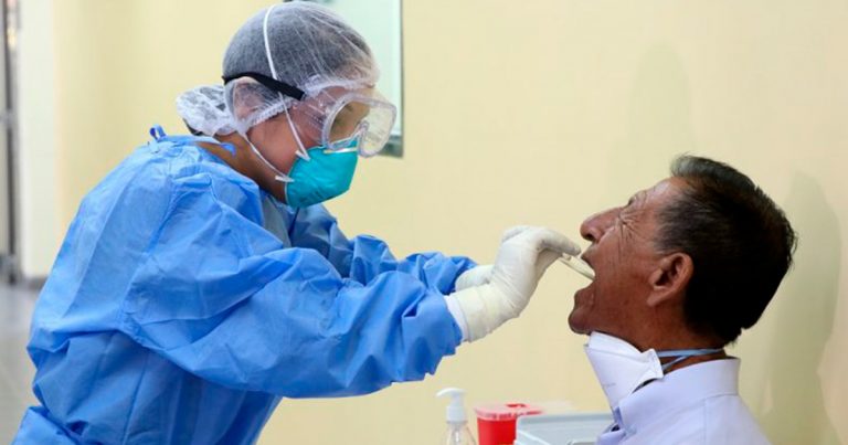 Arequipa: Candia propone hacer pruebas masivas de covid-19 para frenar incremento de contagios