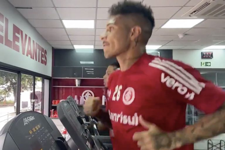 Paolo Guerrero se alista para volver a ser titular en el Internacional