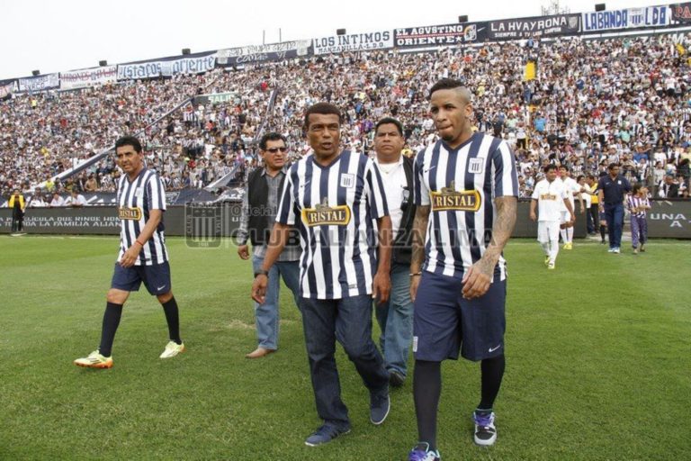 Alianza Lima presenta hoy a Jefferson Farfán, quien vuelve luego de 17 años