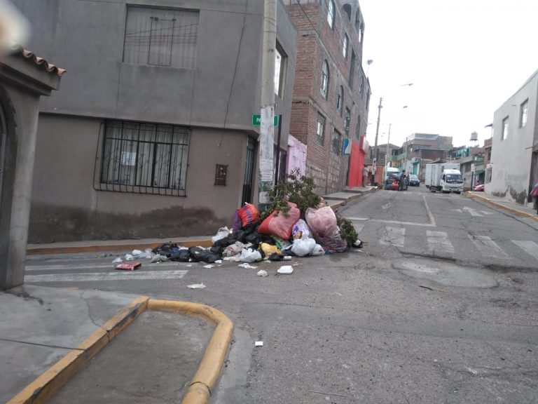 Servicio de recojo de basura en Socabaya presenta limitaciones a causa del paro de transportistas