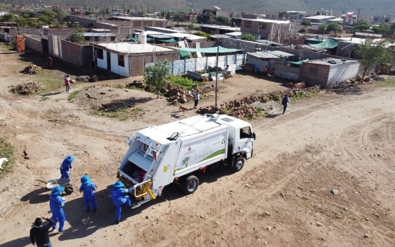 Arequipa: Municipalidad de Quequeña adquiere compactadora de basura