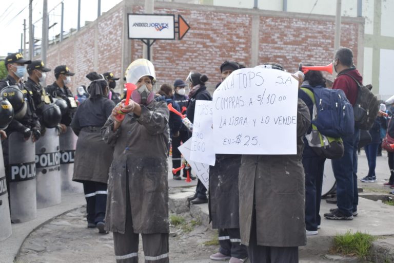 Trabajadores de la empresa Inca Tops anuncian huelga indefinida si no se soluciona su pliego de reclamos