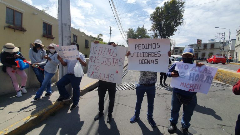 Trabajadores de la empresa Michell solo recibieron S/300 de los S/2000 que les corresponde por pago de utilidades