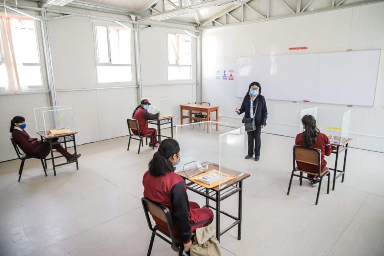 Más de 200 instituciones educativas podrían realizar clases semipresenciales