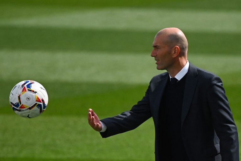 Zidane evita hablar sobre su futuro al frente del Real Madrid