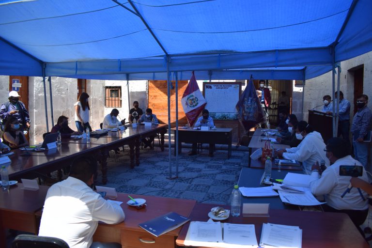 Consejeros regionales de Arequipa viajaron a Madre de Dios para una mesa de trabajo, pese a que no era necesario