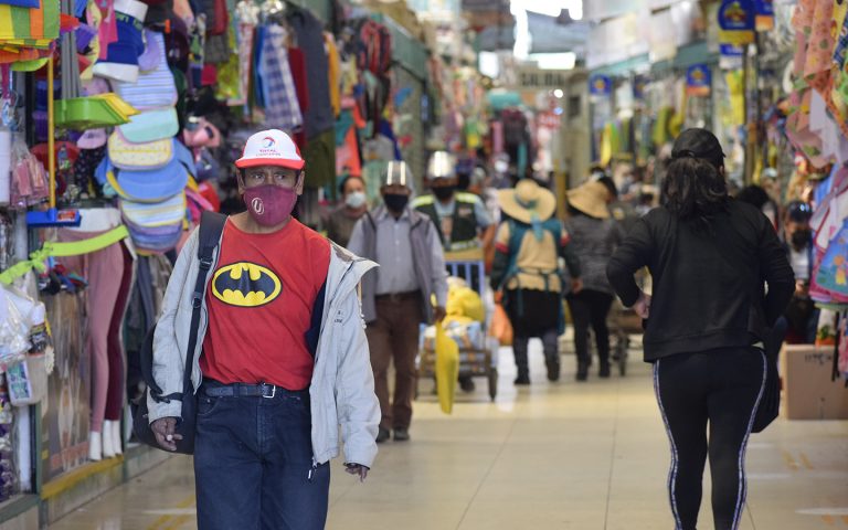 Sancionarán a mercados del Avelino Cáceres que incumplan uso de protector facial