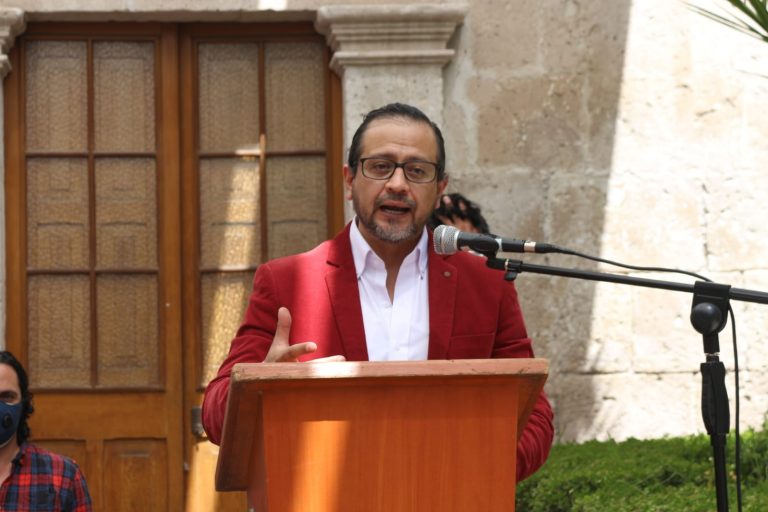 Jorge Luis Ortiz Delgado: «Considerarse a favor o en contra, vuelve inflexible la postura de los candidatos»