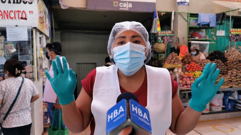 Trabajos en los servicios higiénicos del mercado San Camilo aún no son entregados