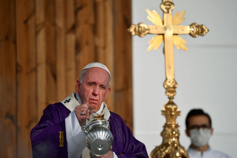 El papa incluye el delito de pederastia en el Código de Derecho Canónico