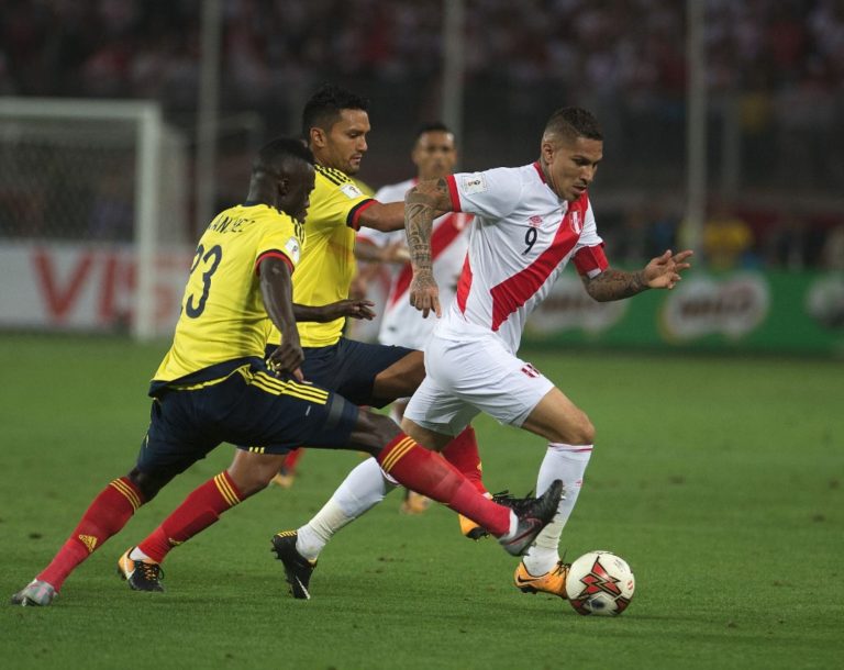 Selección peruana se juega hoy sus posibilidades ante Colombia en El Nacional