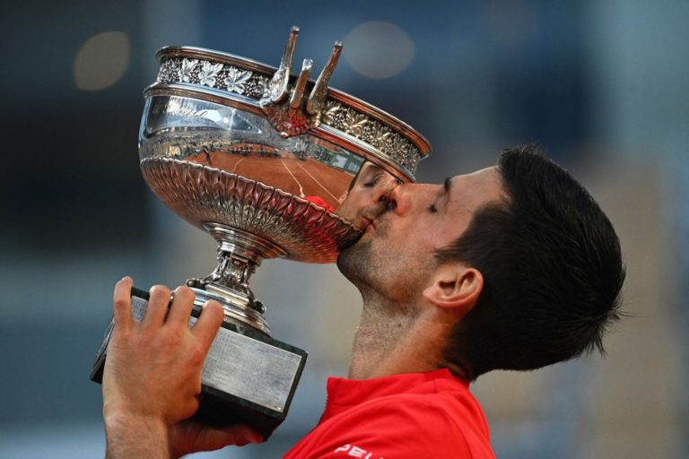 Djokovic logra su segundo Roland Garros cinco años después del primero