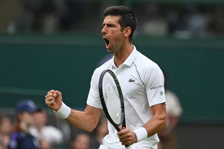 Djokovic y Muguruza comienzan fuertes en la hierba en Wimbledon