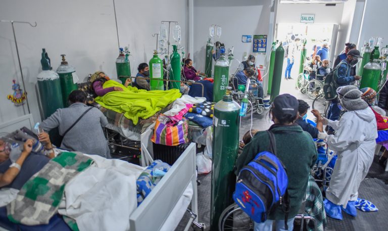 Prohibirán el ingreso de colchones y sillas a los familiares de internados en el Hospital Honorio Delgado