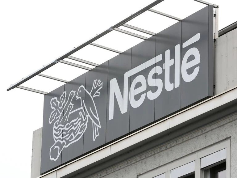 Nestlé reconoció que más del 60 % de sus productos no son saludables