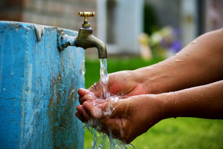 Sedapar programa corte del servicio de agua en tres distritos de Arequipa