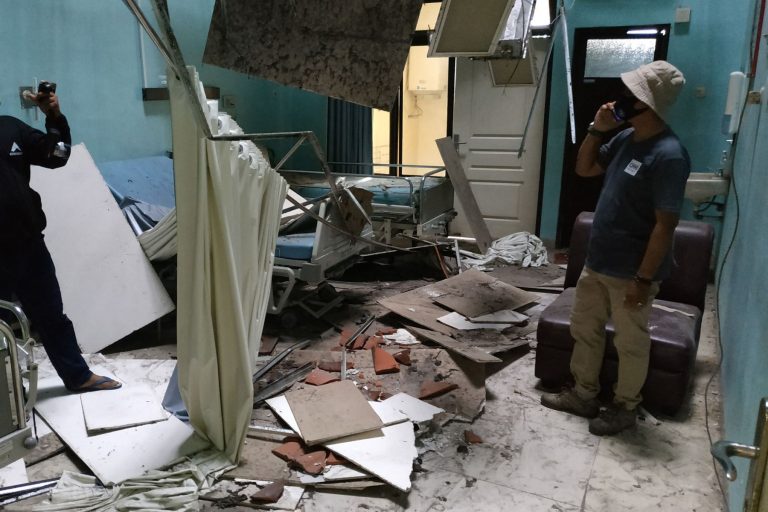 Terremoto de 6.1 sacude archipiélago de Indonesia
