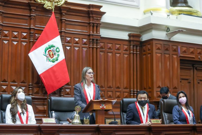 María del Carmen Alva fue elegida como nueva presidenta del Congreso en el periodo 2021-2022