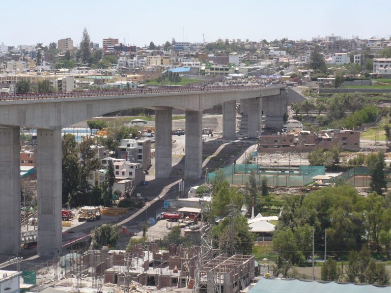 Cerrarán paso vehicular por el puente Chilina por espectáculo alusivo al aniversario de Arequipa