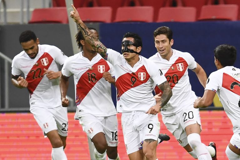 Selección peruana asciende en el ranking FIFA y es el sexto mejor de Sudamérica