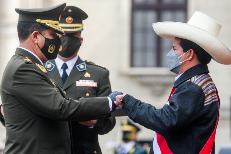 Presidente Pedro Castillo fue reconocido como jefe supremo de las Fuerzas Armadas y la PNP
