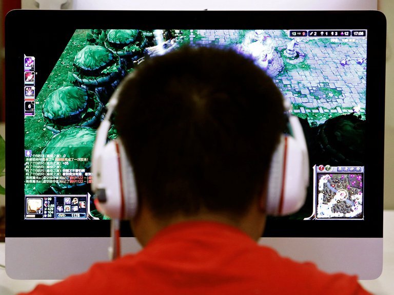 China: Menores no podrán jugar en línea por más de una hora
