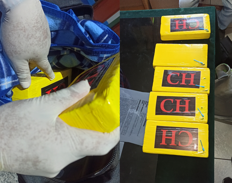 Detienen a ‘burrier’ en el Terminal Terrestre con cinco paquetes de clorhidrato de cocaína