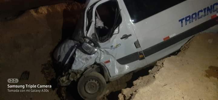 Triple choque en pampa Baja, El Pedregal, deja varios heridos y un fallecido