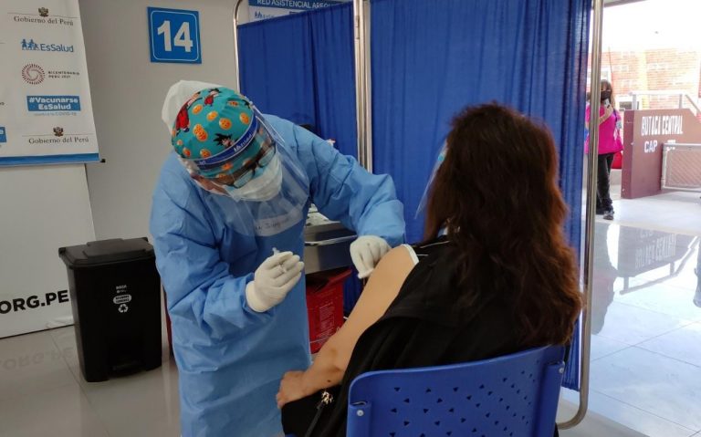 Vacunatón en Camaná del 16 al 18 de setiembre para mayores de 29 años y segunda dosis al grupo de 40 a 44 años