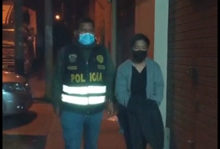Detienen a mujer por presunta microcomercialización de droga en el Cercado