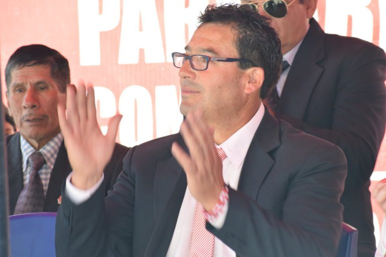 Congresista Edwin Martínez confirmó que apoyará censura a ministro de trabajo, Iber Maraví