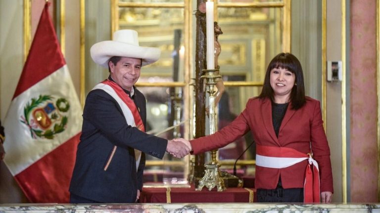 Pedro Castillo acompañará al gabinete de Mirtha Vásquez antes del pedido de confianza